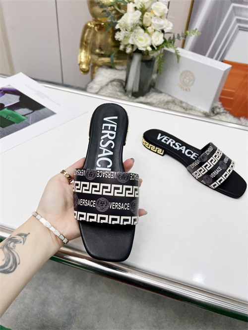 Versace Sandal-W-004