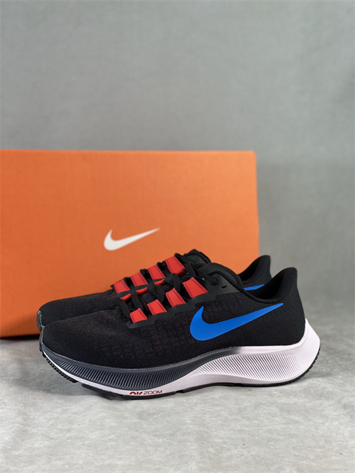 Nike Zoom Pegasus-M-013