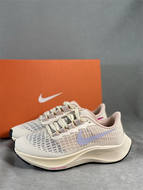 Nike Zoom Pegasus-M-004