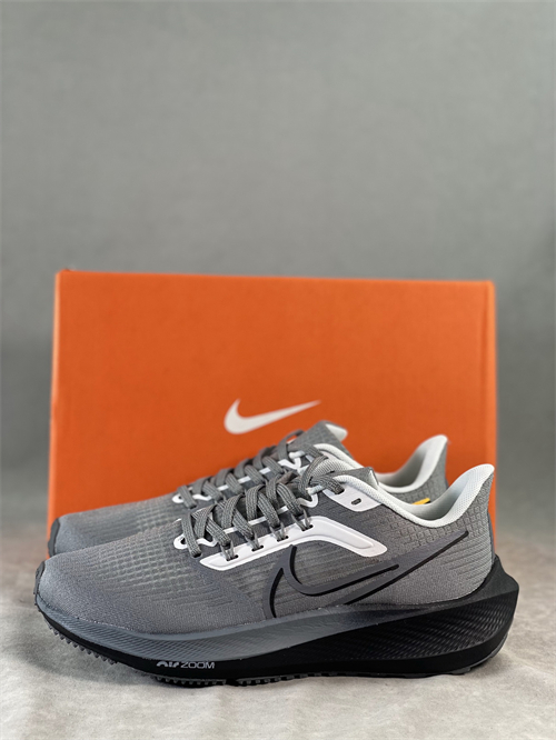 Nike Zoom Pegasus-M-073