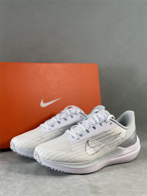 Nike Zoom Pegasus-M-084