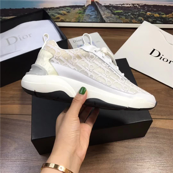Dior Shoes-W-203