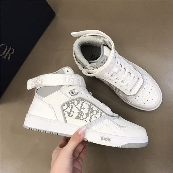 Dior Shoes-W-228