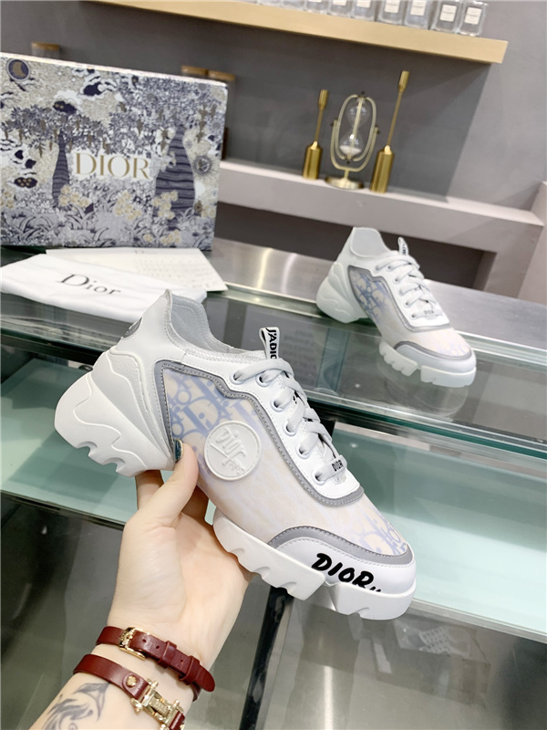 Dior Shoes-W-289