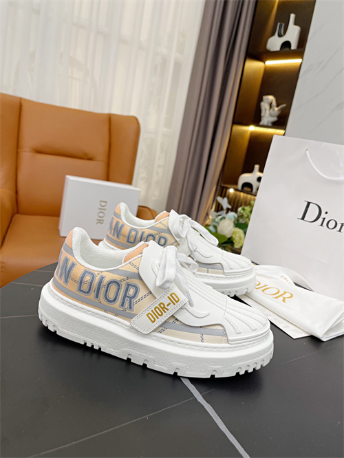 Dior Shoes-W-301