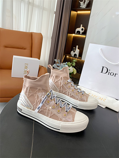Dior Shoes-W-316