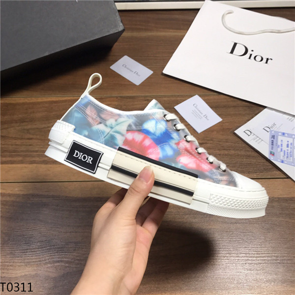 Dior Shoes-W-079