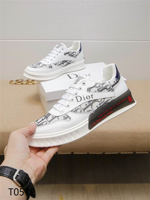 Dior Shoes-M-584