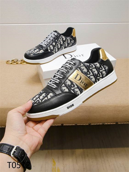Dior Shoes-M-588