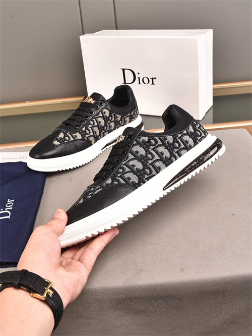 Dior Shoes-M-678