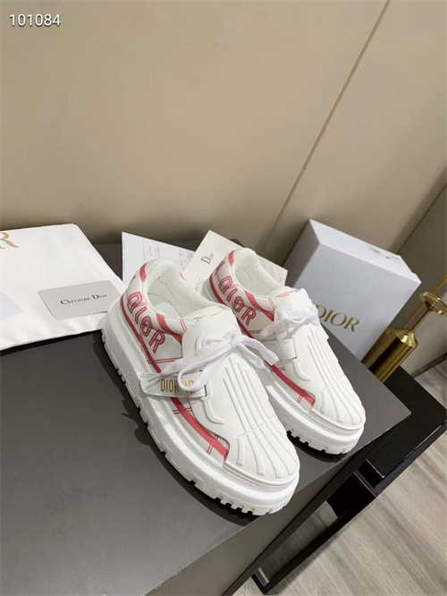 Dior Shoes-M-698