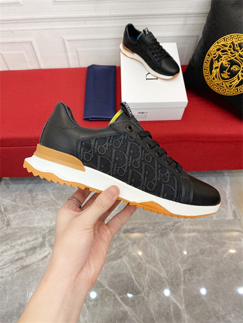 Dior Shoes-M-973