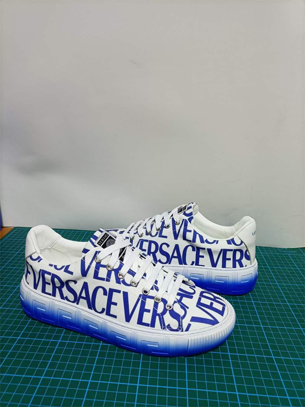 Versace(AAA)Shoes-W-0006