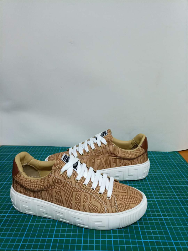 Versace(AAA)Shoes-W-0007